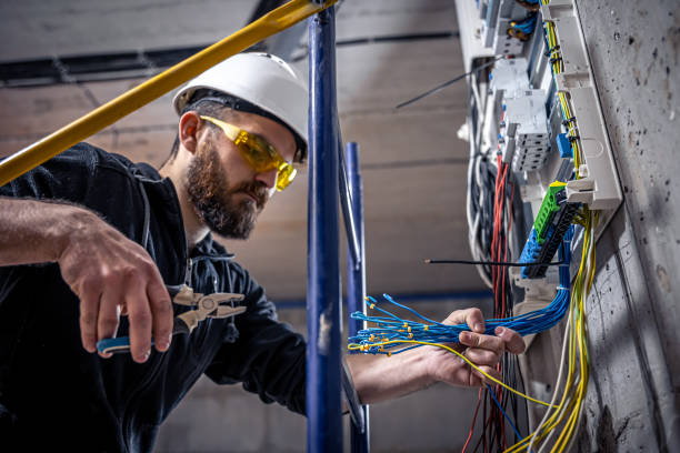 Best Affordable Emergency Electrician  in Lenox, IA